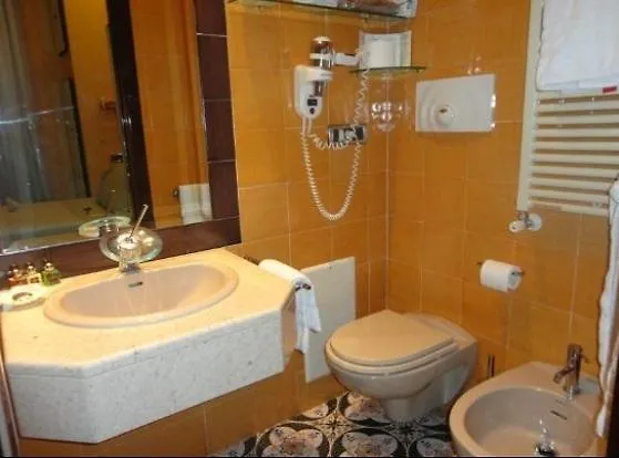 Hotel Miramare Naples